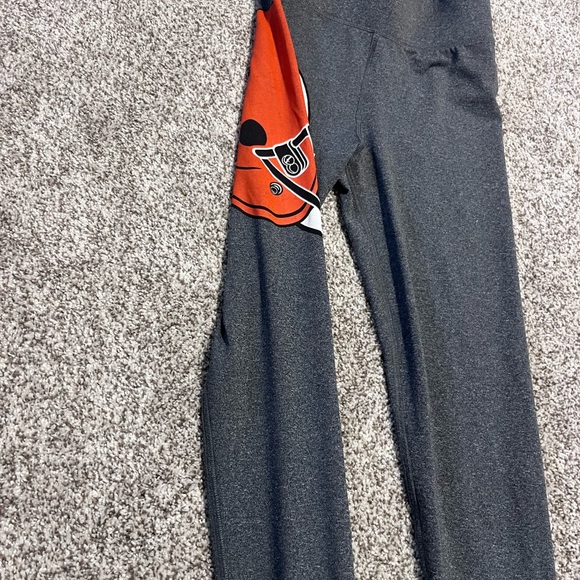 Cleveland Browns Leggings Womens Small NFL Football Gray Athletic Leggings - Picture 4 of 10